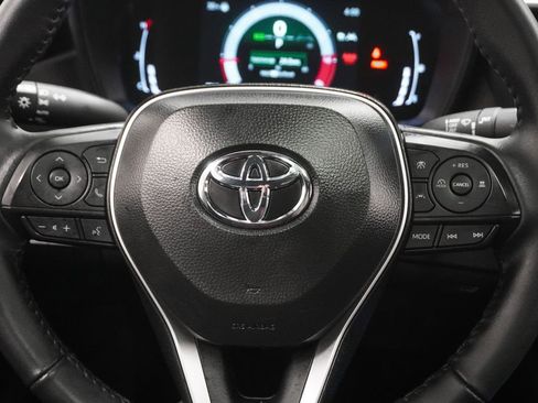 Used 2025 Toyota Corolla SE w/ SE Premium Package image 21