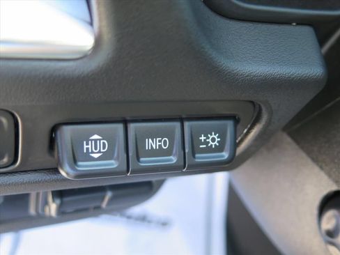 Used 2024 Chevrolet Tahoe High Country AWD/4WD image 15