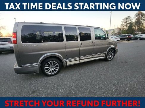Used 2020 Chevrolet Express 2500 w/ Enhanced Convenience Package image 14