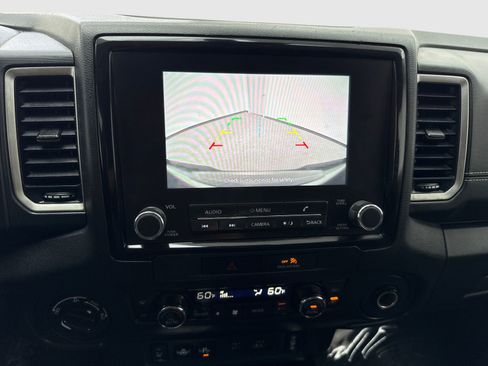Used 2022 Nissan Frontier SV AWD/4WD image 29
