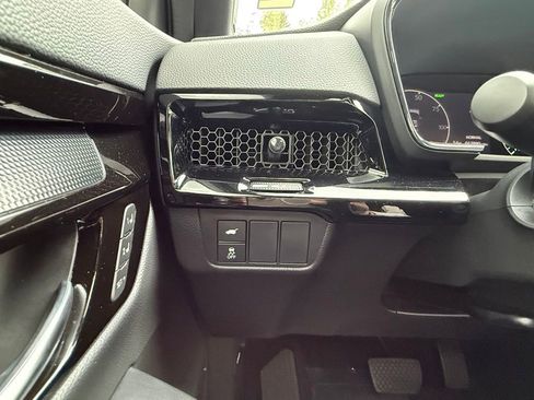 Used 2024 Honda CR-V Sport Touring image 17