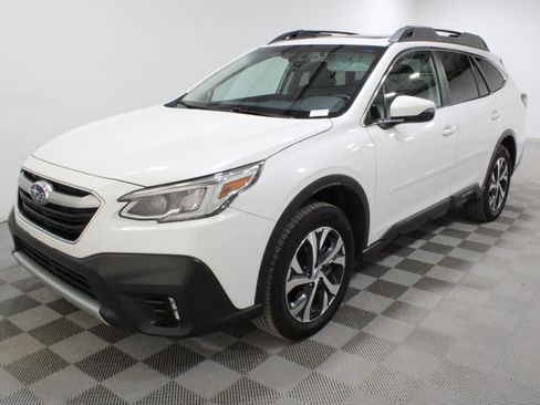 Used 2020 Subaru Outback Limited image 31