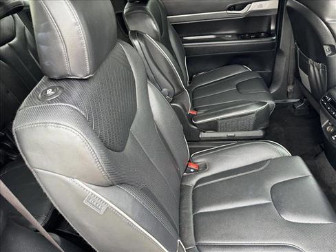 Used 2024 Hyundai Palisade SEL w/ Premium Package image 19