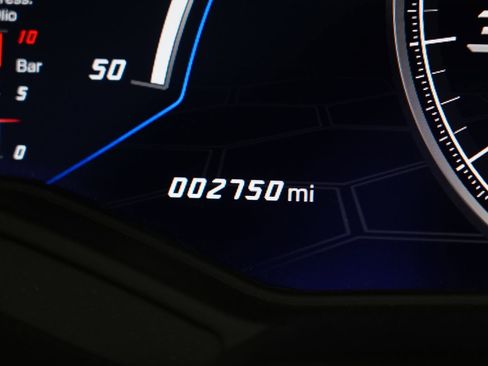 Used 2024 Lamborghini Huracan EVO image 25