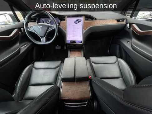 Used 2020 Tesla Model X Long Range image 4
