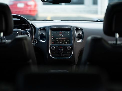 Used 2015 Dodge Durango Limited w/ Premium Group AWD/4WD image 11