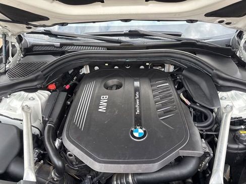 Used 2018 BMW 640i Gran Turismo xDrive image 25