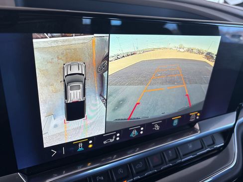 Used 2023 Chevrolet Silverado 1500 High Country image 16