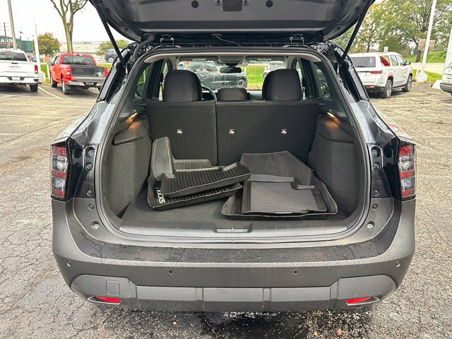 Certified 2025 Nissan Kicks SV AWD/4WD image 16