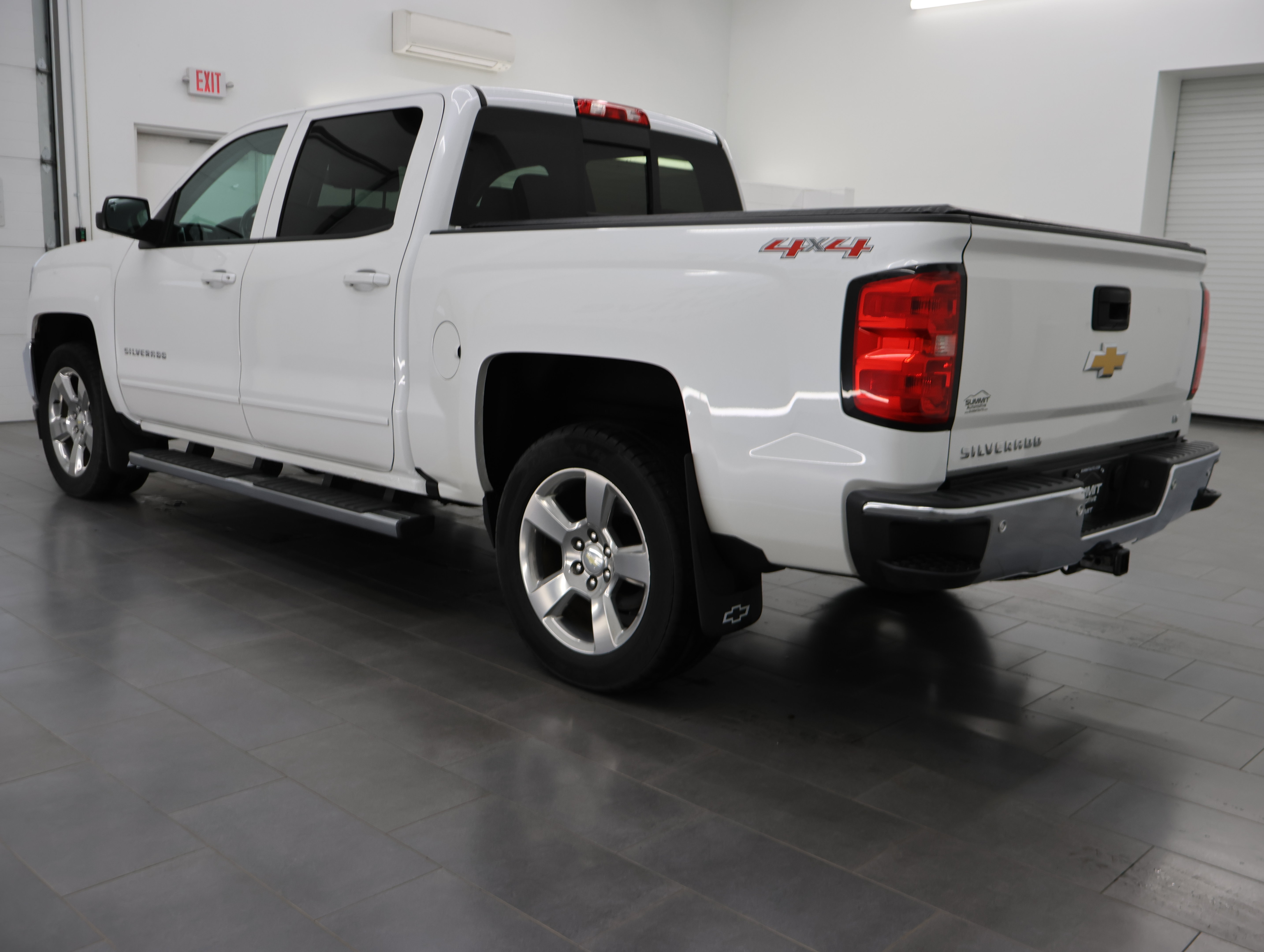 Used 2016 Chevrolet Silverado 1500 LT w/ All Star Edition AWD/4WD image 6