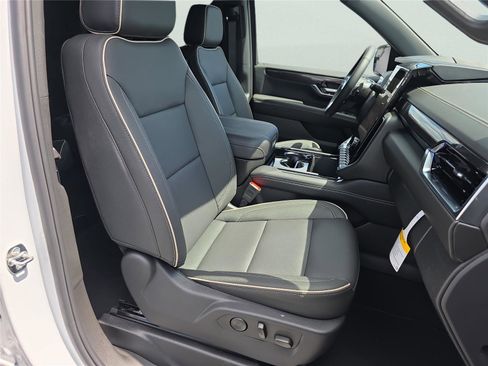 New 2026 GMC Yukon XL Elevation RWD image 14