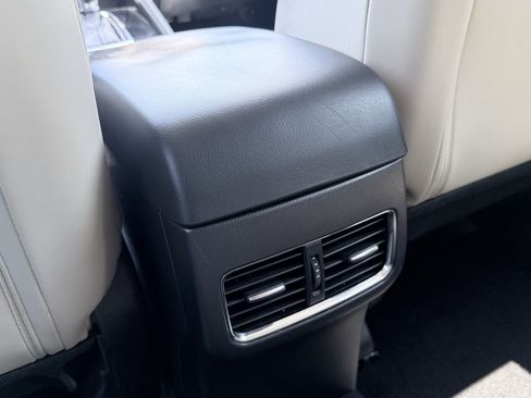 Used 2018 MAZDA CX-5 Touring w/ Preferred Equipment Package FWD image 43