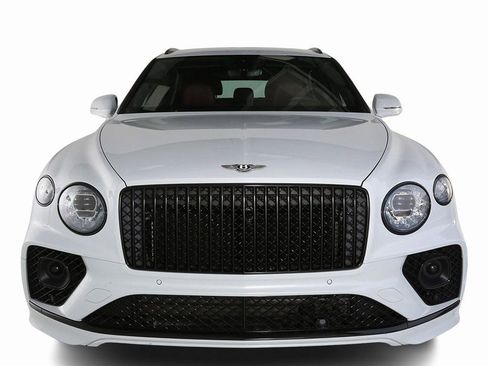 Certified 2023 Bentley Bentayga Extended Wheelbase AWD/4WD image 7