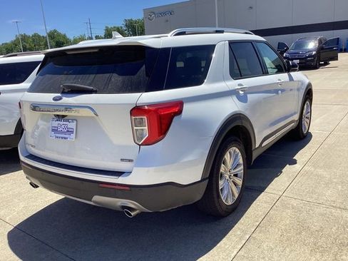 Used 2021 Ford Explorer Limited w/ Hybrid Equipment Group 310A AWD/4WD image 10