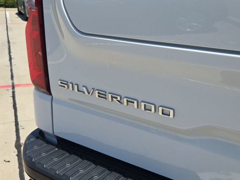 Used 2024 Chevrolet Silverado 1500 LT Trail Boss w/ Convenience Package II AWD/4WD image 11