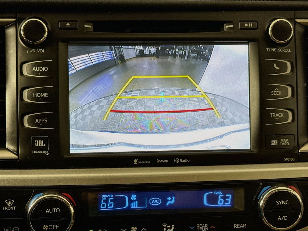 Used 2016 Toyota Highlander Limited FWD image 14