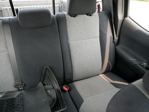 Used 2020 Toyota Tacoma TRD Off-Road AWD/4WD image 14