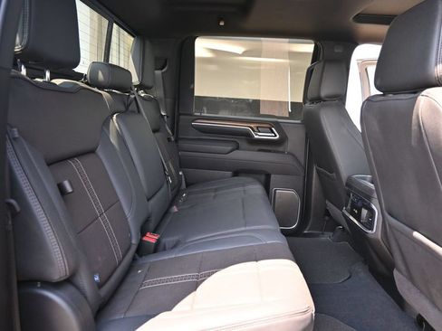Used 2026 Chevrolet Silverado 3500 High Country w/ High Country Premium Package AWD/4WD image 21