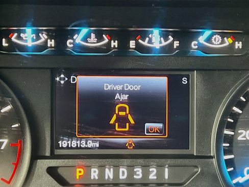 Used 2016 Ford F150 XL w/ Equipment Group 101A Mid RWD image 21