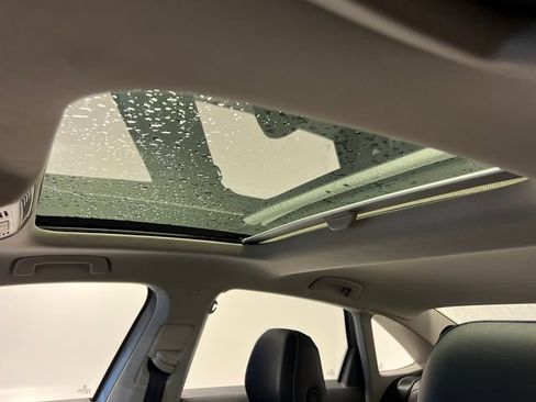 Certified 2024 Volkswagen Jetta SE FWD image 28