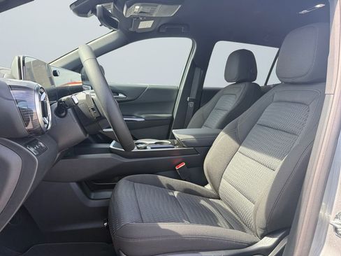 New 2026 Chevrolet Equinox LT AWD/4WD image 9