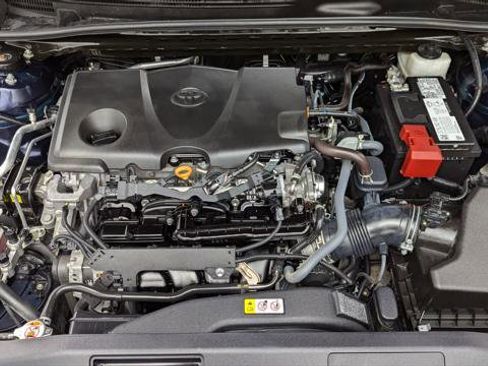 Used 2022 Toyota Camry XSE image 28