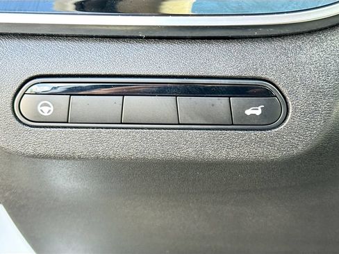 Certified 2026 INFINITI QX60 Luxe w/ Cargo Package FWD image 11