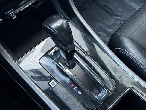 Used 2016 Honda Accord Sport image 17