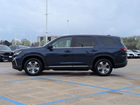 Certified 2025 Honda Pilot EX-L image 9