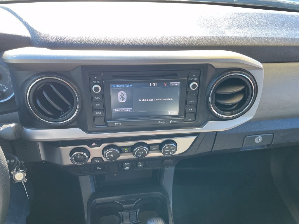 Used 2019 Toyota Tacoma SR5 AWD/4WD image 18