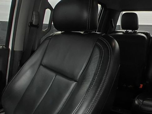 Used 2020 Ford F250 Lariat w/ Lariat Ultimate Package AWD/4WD image 9