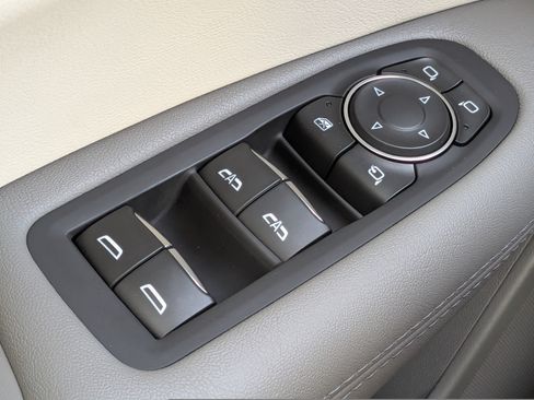 Used 2023 Cadillac XT5 Premium Luxury w/ Technology Package FWD image 24