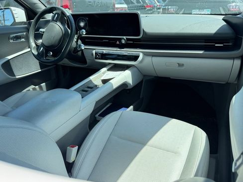 Used 2024 Hyundai Ioniq 6 SEL RWD image 17