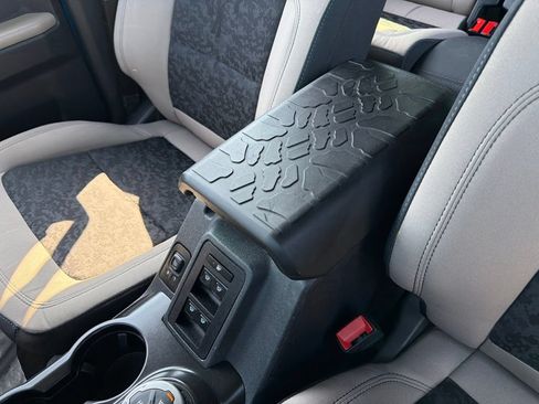 Used 2022 Ford Bronco Wildtrak AWD/4WD image 28