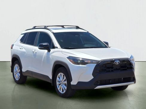Used 2026 Toyota Corolla Cross LE w/ Moonroof Package AWD/4WD image 8
