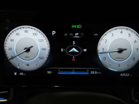 Used 2025 Hyundai Elantra SEL image 39