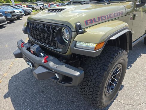 Used 2026 Jeep Wrangler Unlimited Rubicon AWD/4WD image 9