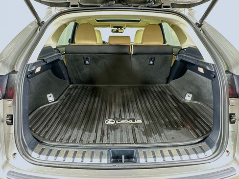 Used 2016 Lexus NX 300h AWD image 29