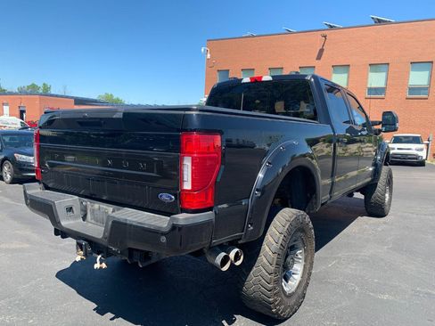 Used 2022 Ford F350 Platinum w/ Tremor Off-Road Package AWD/4WD image 5