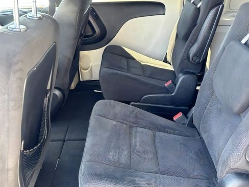Used 2015 Dodge Grand Caravan SE w/ Quick Order Package 29E SE FWD image 25