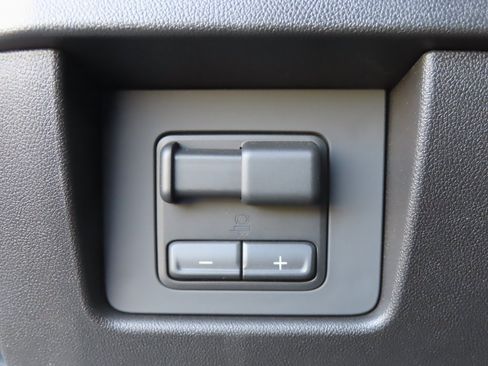 New 2026 Chevrolet Colorado LT image 14