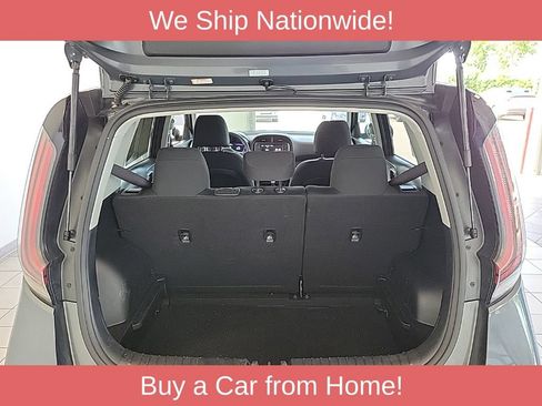 Used 2025 Kia Soul LX w/ LX Technology Package FWD image 13