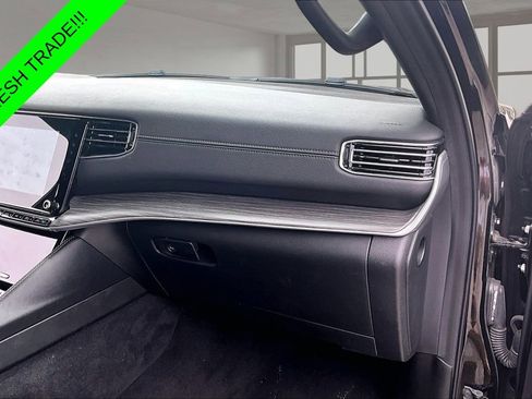 Used 2024 Jeep Wagoneer L Series II w/ Flexible Seating Group AWD/4WD image 26