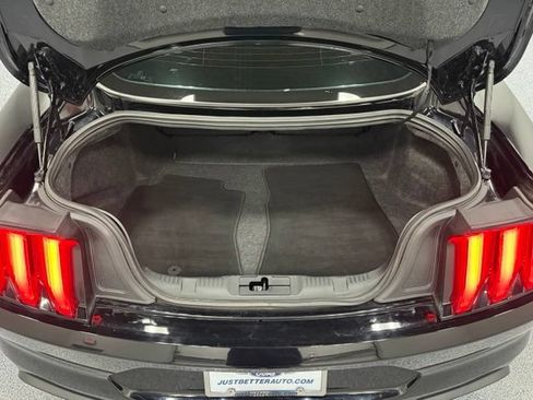 Used 2022 Ford Mustang GT Premium w/ Black Accent Package RWD image 34