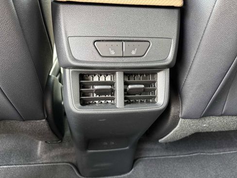 New 2026 Chevrolet Equinox ACTIV w/ Convenience Package III AWD/4WD image 21