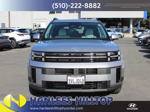 Used 2025 Hyundai Santa Fe Limited image 4