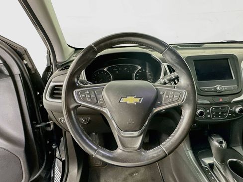 Used 2020 Chevrolet Equinox LT w/ Midnight Edition FWD image 11