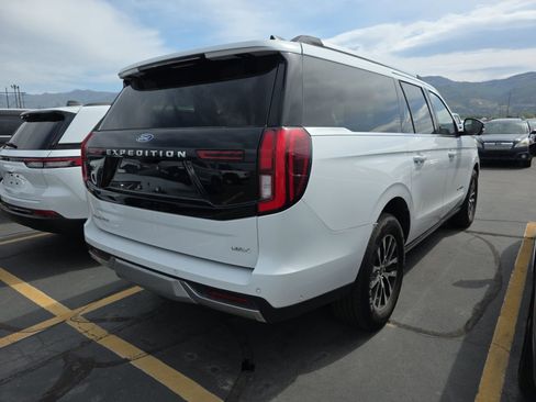 Used 2025 Ford Expedition Max Platinum AWD/4WD image 6