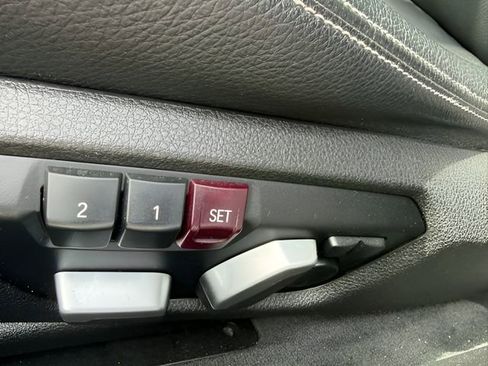 Used 2017 BMW 330i xDrive Sedan image 15