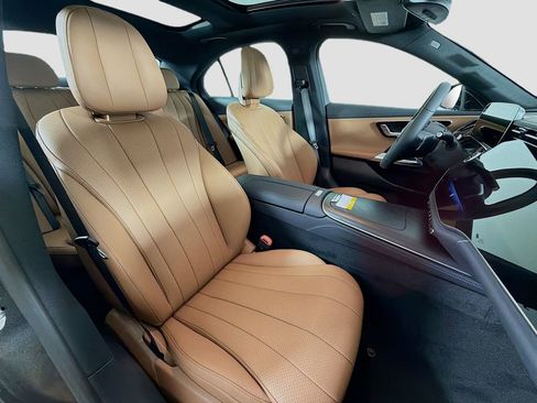 New 2026 Mercedes-Benz E 450 4MATIC Sedan image 31
